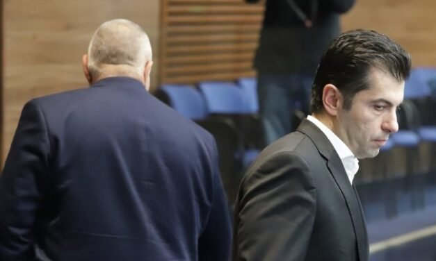 PP oskarża partię rządzącą o tworzenie „raju korupcyjnego”