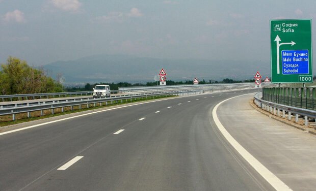 Obecnie bez mandatu możemy jechać autostradą z prędkością 149 km/h, ponieważ jest luka w prawie