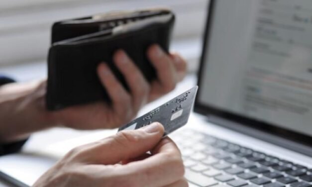 Jakich metod używają oszuści, żeby opróżnić nasze konta?