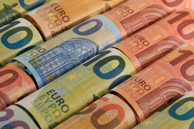 Praca w Bułgarii kosztuje 10 euro za godzinę, w Belgii i Danii – pięć razy więcej