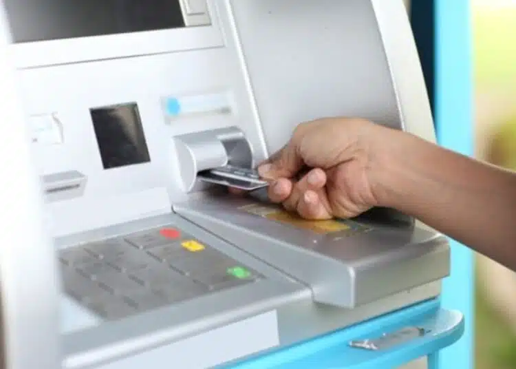 W całej Bułgarii pojawią się nowe bankomaty – ich instalacja już się rozpoczęła, przyjmują jednorazowo do 300 banknotów