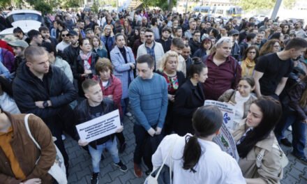 Protest lekarzy: Wy oceniacie nas moralnością, a płacicie nam kpinami