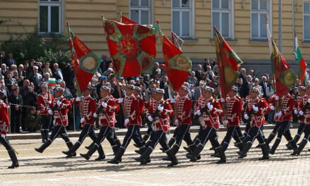 6 maja – Parada wojskowa w Sofii z okazji Dnia Odwagi i Święta Armii Bułgarskiej