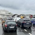 Most Dunajski stał się parkingiem