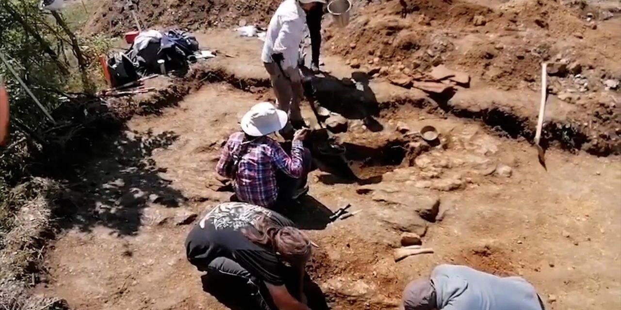 Archeolodzy odkryli figury geometryczne i ważną inskrypcję w Heraklei Sintycznej