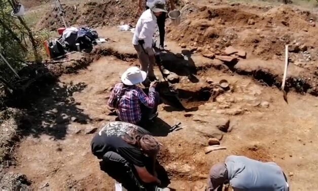 Archeolodzy odkryli figury geometryczne i ważną inskrypcję w Heraklei Sintycznej