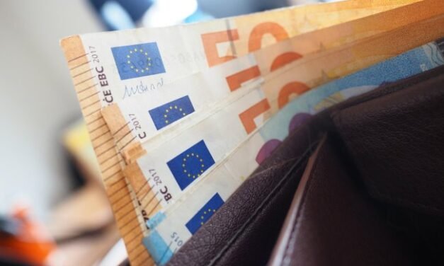 Bułgarska Agencja ds. Zwalczania Prania Pieniędzy (GDBOP) prowadzi dochodzenie w sprawie pierwszego oszustwa związanego z wymianą euro.